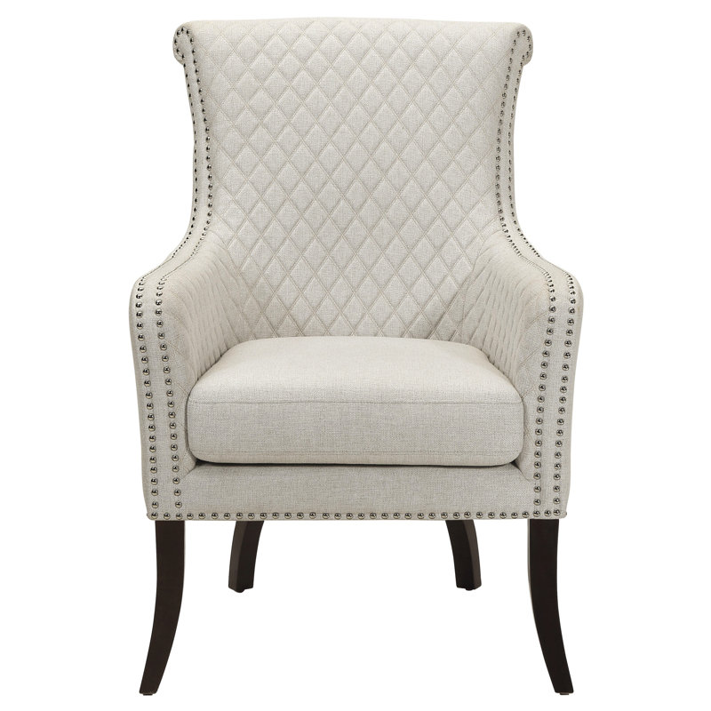 Fauteuil d'appoint de luxe classique beige avec revêtement 100% texturé, siège en mousse haute densité, garniture cloutée, pieds en bois finis, coussin de siège de 33 po de largeur, pi