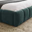 Structure de lit grand format en tissu chenille épais, sans sommier, design moderne et robuste-1758954619