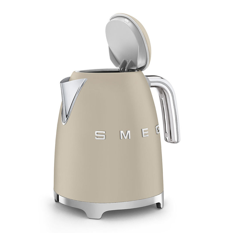 50's Retro Style Aesthetic Kettle in Matte Black, Beige