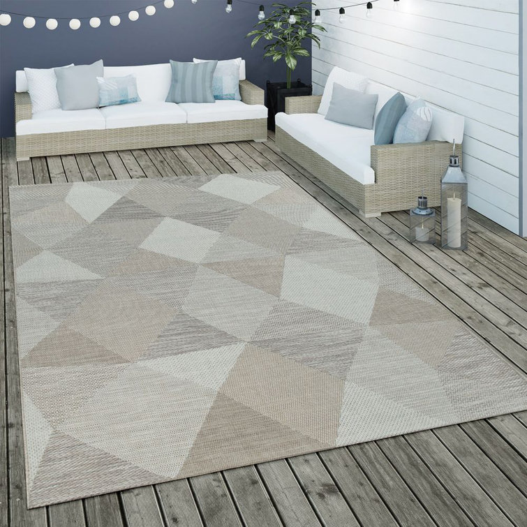 Burnette Geometric Indoor / Outdoor Area Rug