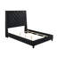 Lit contemporain très grand avec capitonnage à boutons, garniture cloutée au fini noir, capitonné pour la décoration