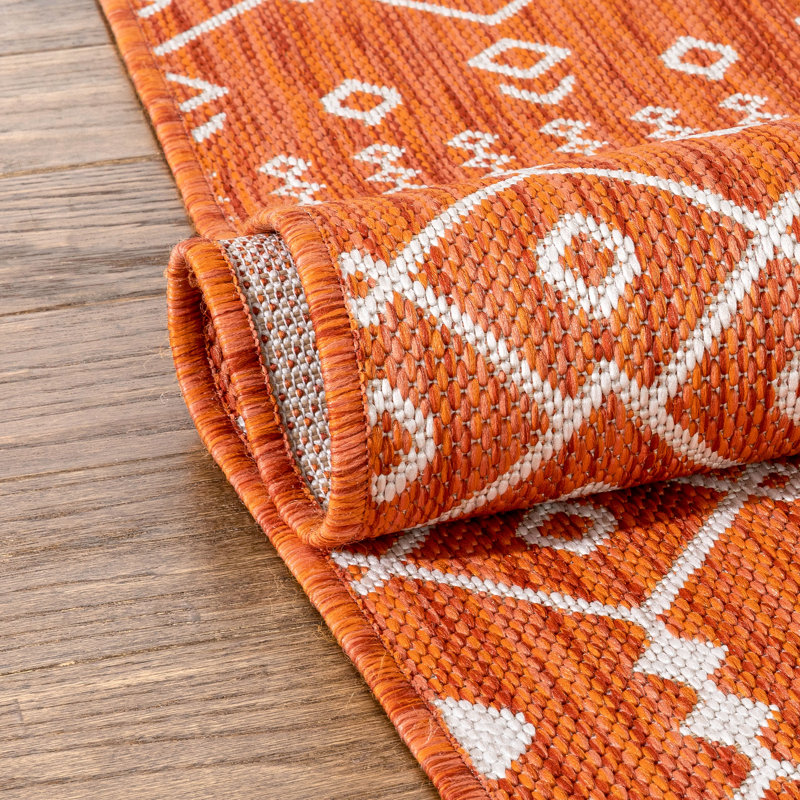 Tapis intérieur / extérieur orange Marshanna, Tapis de couloir 2 pi 7 po x 9 pi 10 po