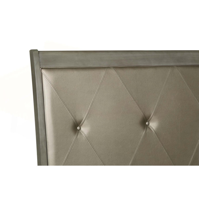 Lit double style transitionnel avec tête de lit en similicuir gris et capitonnage, parfait pour les chambres modernes et classiques.