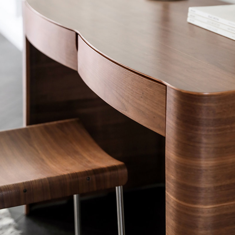 Bureau à double tiroir de style européen