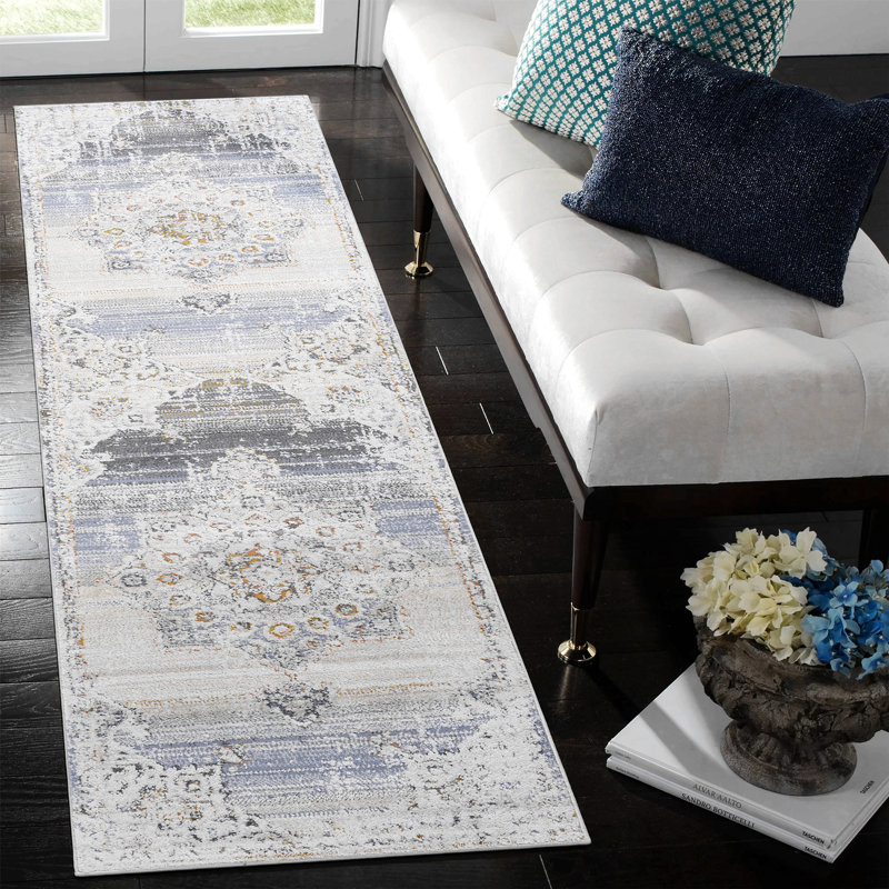 Tapis crème, or / médaillon, Tapis de couloir 2 pi 2 po x 8 pi
