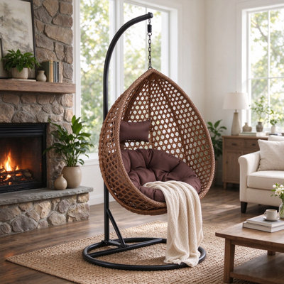 Fauteuil à œufs en osier avec support en C et support en C Chaviano Modern