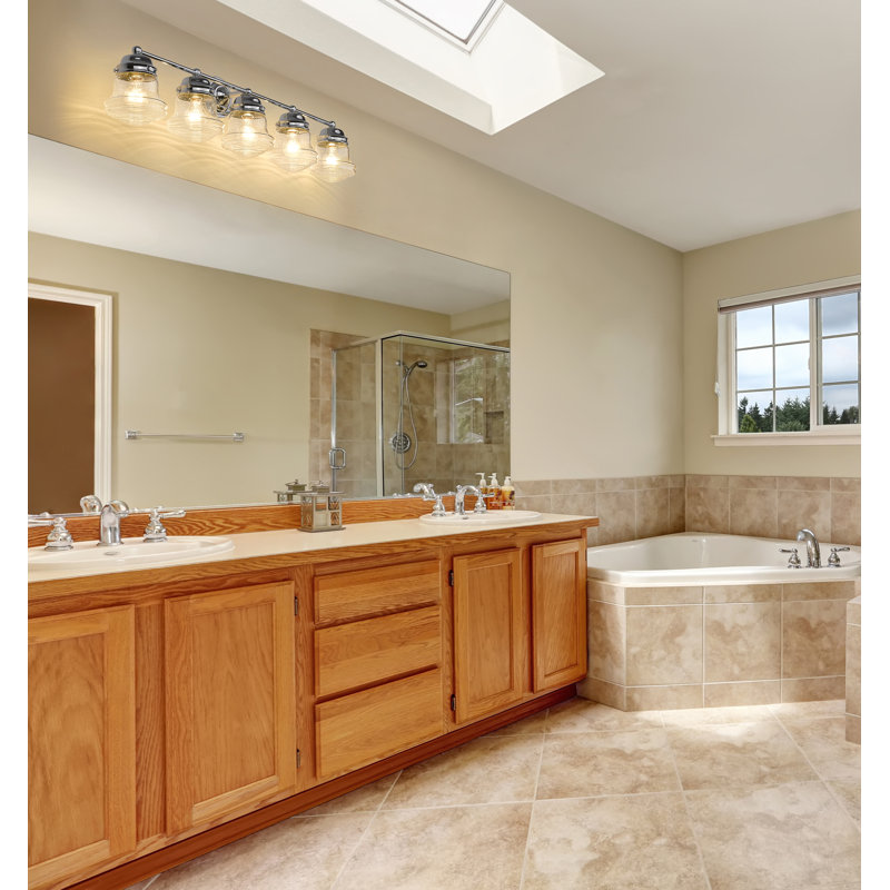Éclairage de salle de bain à intensité variable 5 lumières Leedy, Chrome