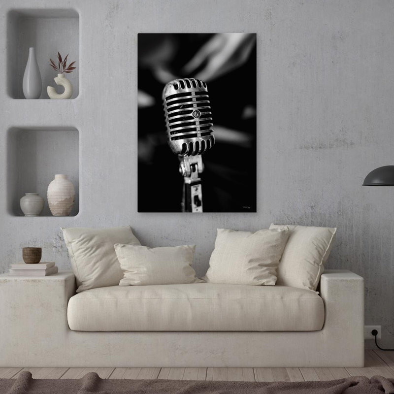Vintage Microphone - Vintage Vintage Microphone, noir et blanc, art micro classique, H 36 po x l 24 po