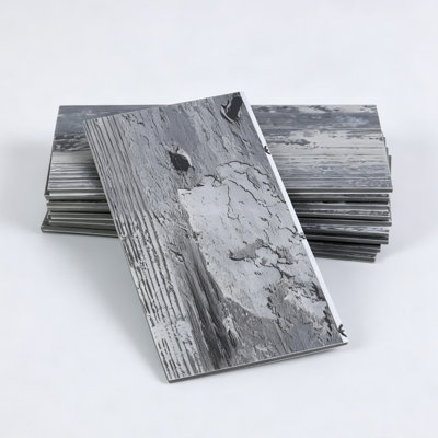Paquet de 100 x 5,91 po Papier peint auto-adhésif à carreaux de grain de bois gris, autocollants muraux en marbre imperméables, dosseret auto-adhésif pour salle de bain, cuisine, poêle, décor d'armoire