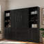 Lit escamotable en bois avec tablettes et armoires de rangement