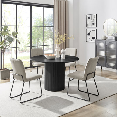 Tamorion 4 - Person Dining Set