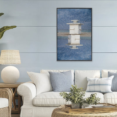Giclée encadrée de cabane de plage à symétrie verticale, design par Robin Vandenabeele