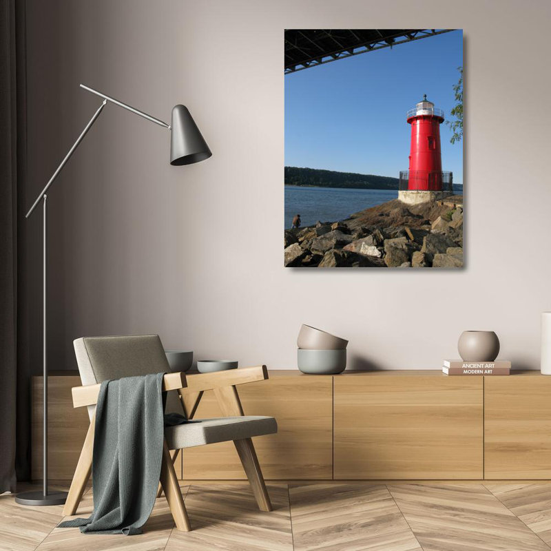 Petit phare rouge de New York, H 24 po x l 18 po