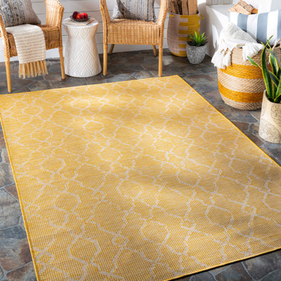 Tapis jaune à motif géométrique Brimberry