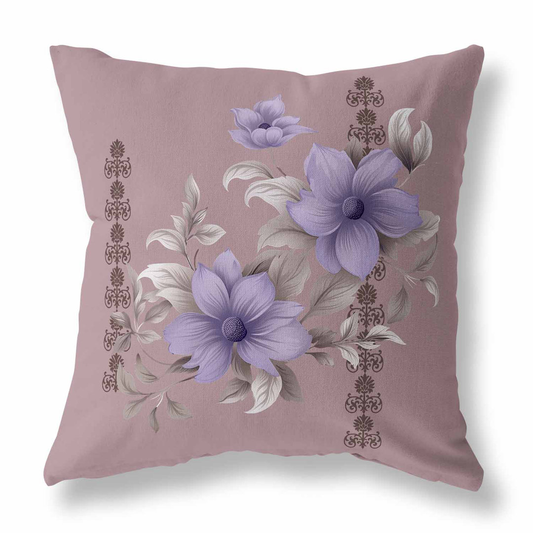 Petal Perfection Floral Square Cushion mit Füllung