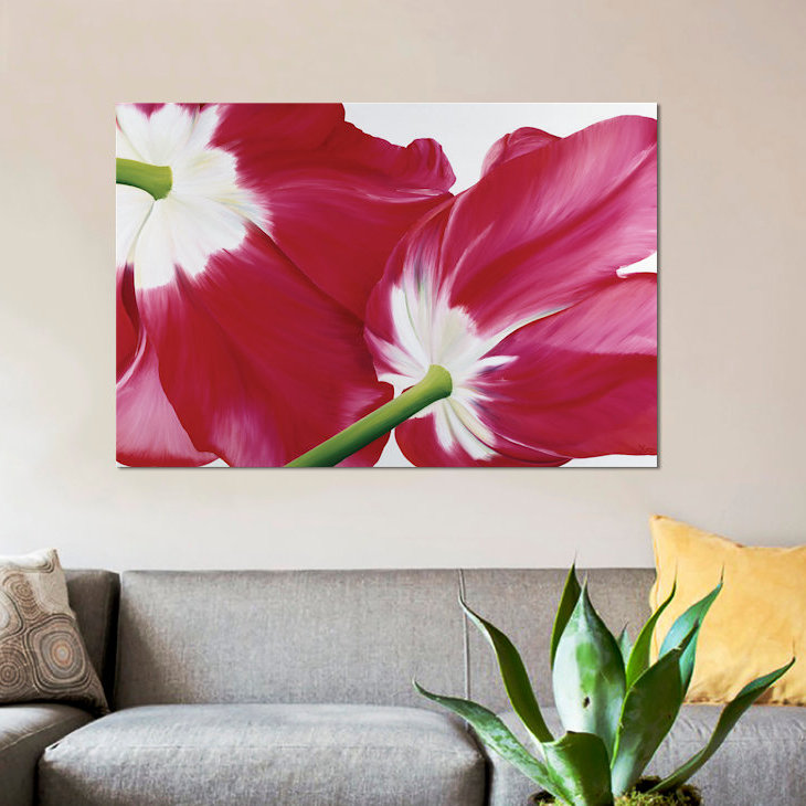 «Tulipa» par Yvonne Poelstra-Holzhaus - impression sur toile tendue sur châssis Galler, H 26 po x l 40 po x P 1,5 po