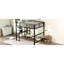 Lit mezzanine en métal noir avec bureau et tablettes de rangement - Améliore l'efficacité de l'espace dans la chambre à coucher.