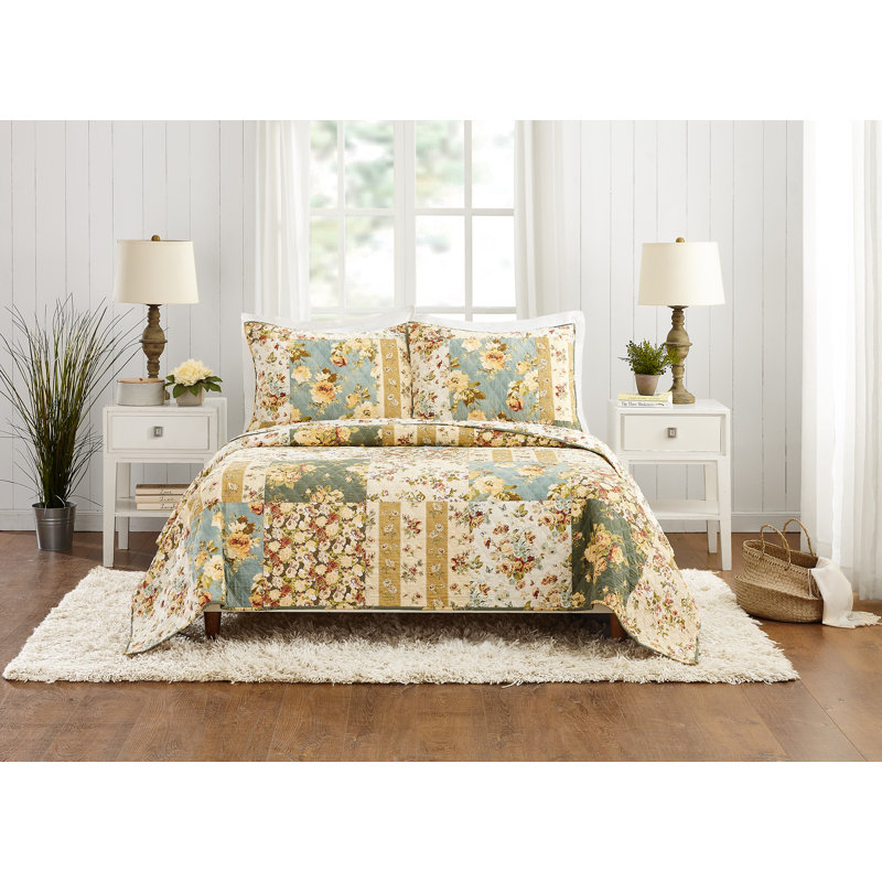 King Blue Cotton Reversible Floral Patchwork Quilt Set