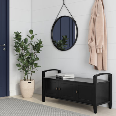 Banc de rangement en bois massif Warm Shaker de 44 po de largeur avec couvercle relevable et panneaux de style shaker
