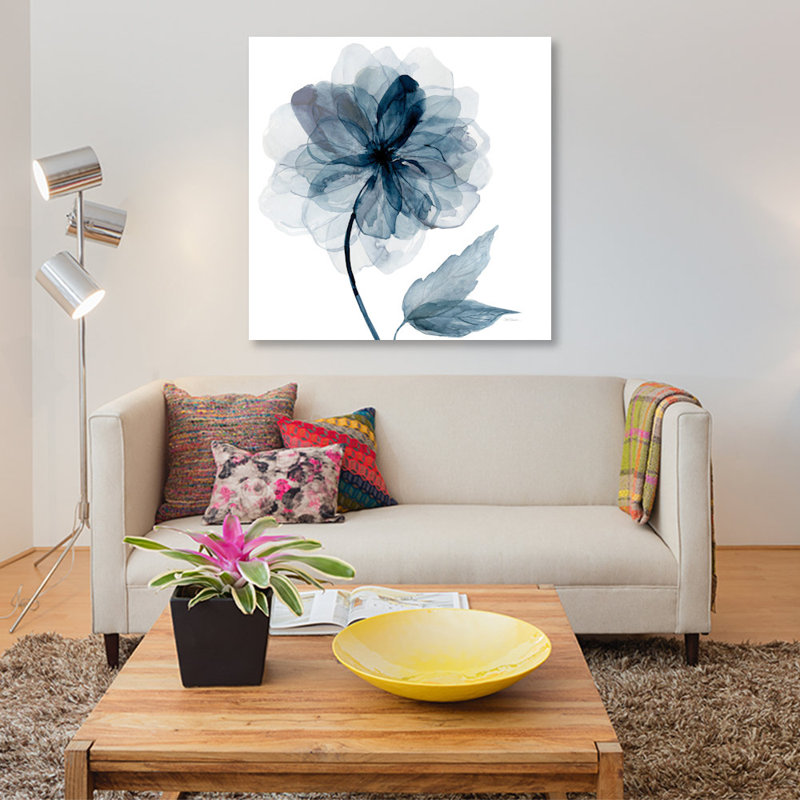 «Indigo Bloom I» par Carol Robinson, impression sur toile, H 26 po x l 26 po x P 1,5 po, Toile tendue