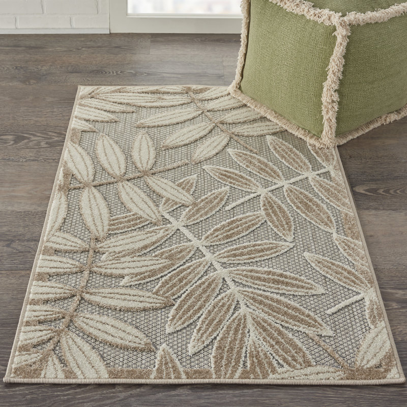Adiya Floral Indoor Rug, Rectangle 2'8" x 4'