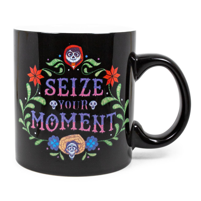 Tasse en céramique Disney «Seize Your Moment» Disney Pixar Coco | Peut contenir 20 onces