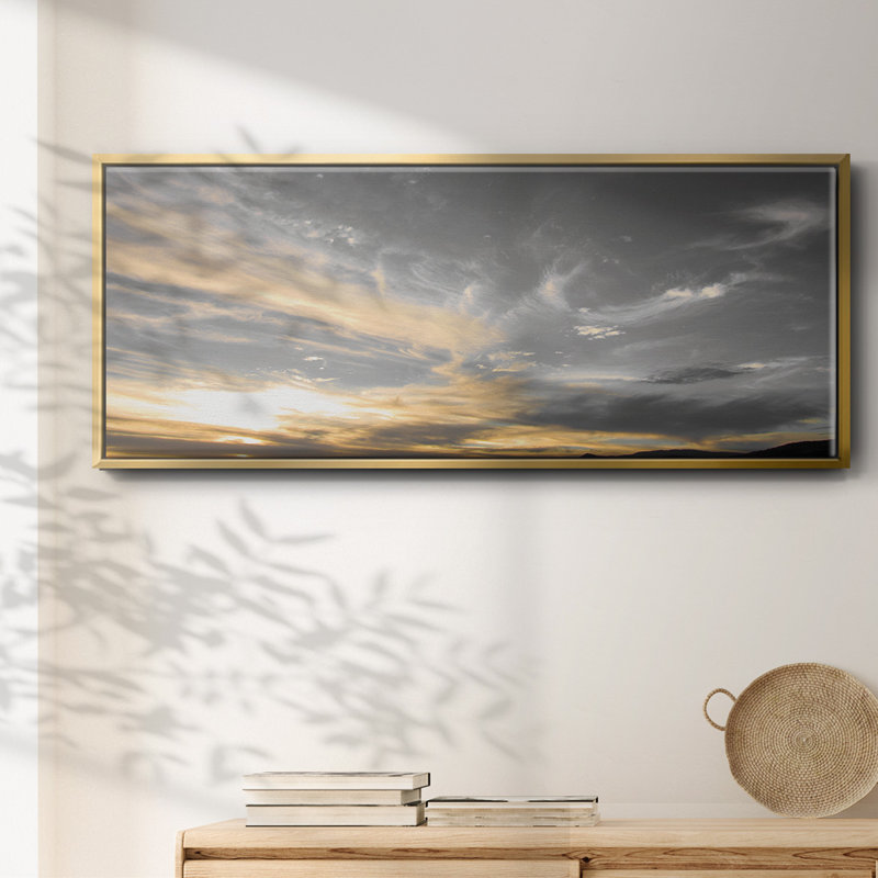 Ciel au-dessus, toile encadrée, H 12 po x l 30 po