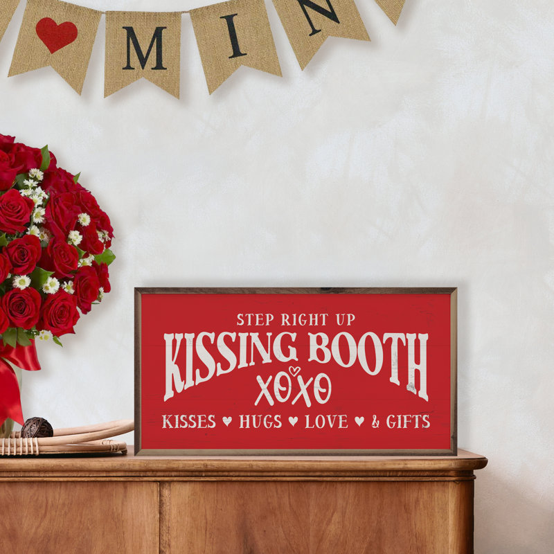 Kissing Booth Step Up Up Red, H 18 po x l 36 po x P 1 po