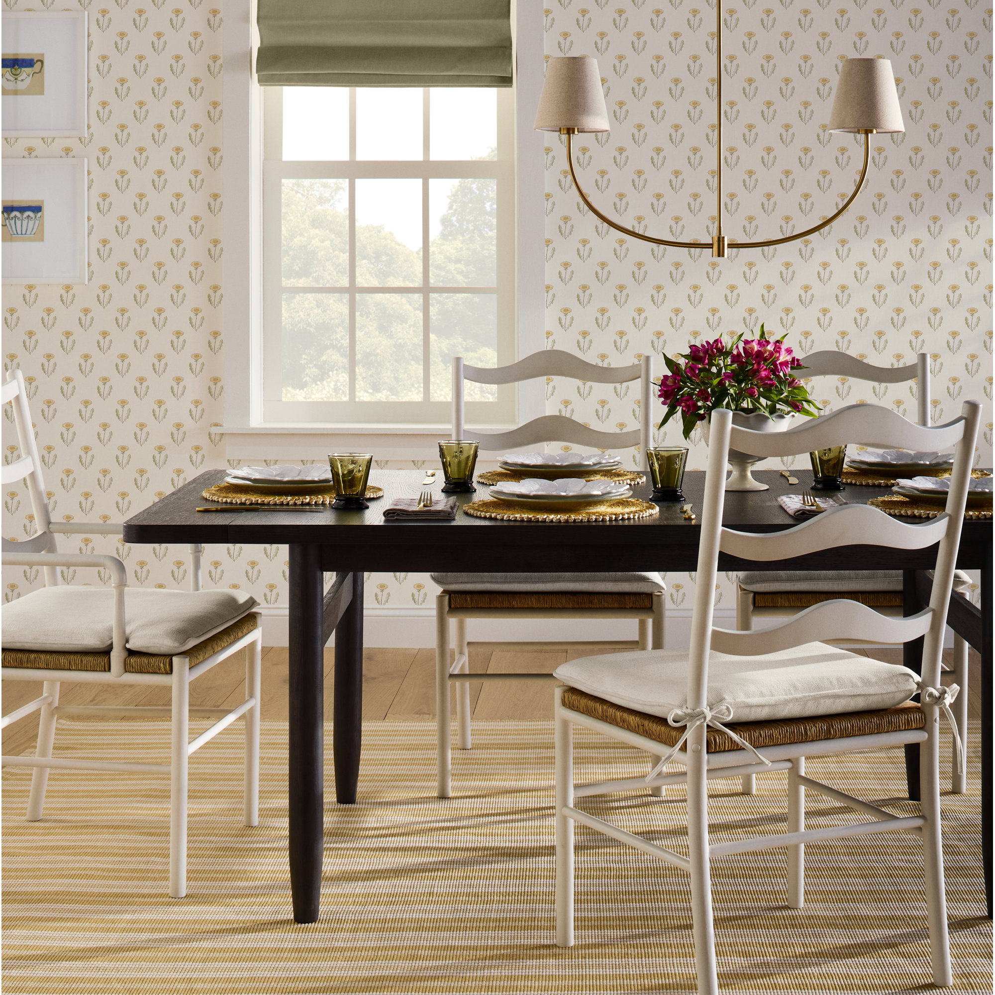 Huset I Solen Floral Wallpaper, Spring Green