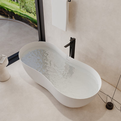 Baignoire autoportante en résine