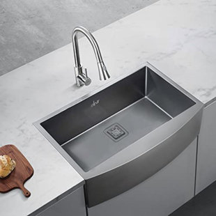 Évier de cuisine à tablier frontal avec accessoires L 33 po x l 23 po