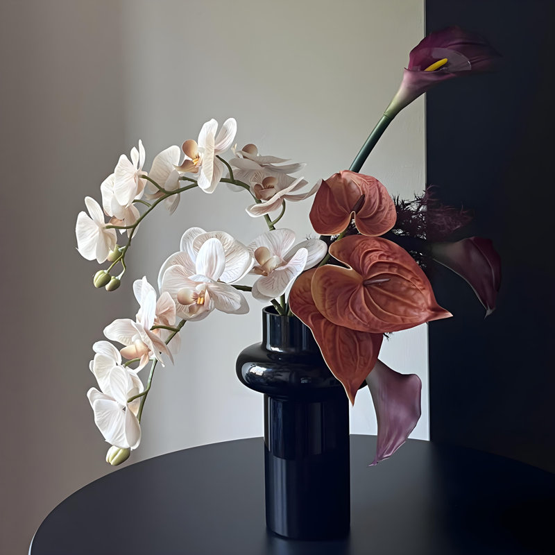 Ornements de fleurs simulées