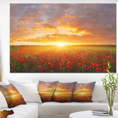 «Poppy Field Under Bright Sunset», reproduction de photo
