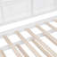 Lit simple, maison en bois avec lit gigogne, enfants avec tablette, blanc