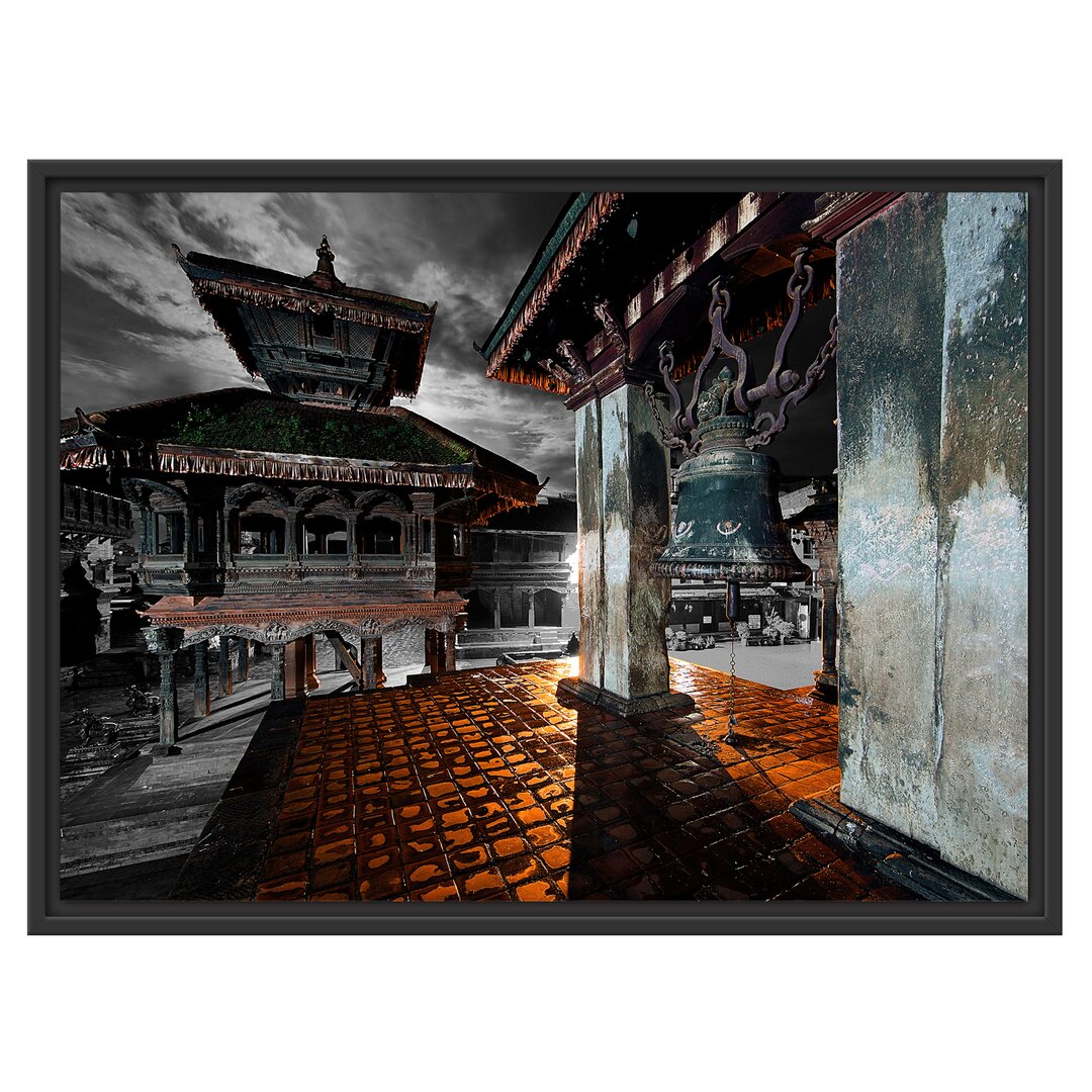 Gerahmtes Wandbild Stadt Bhaktapur am Abend