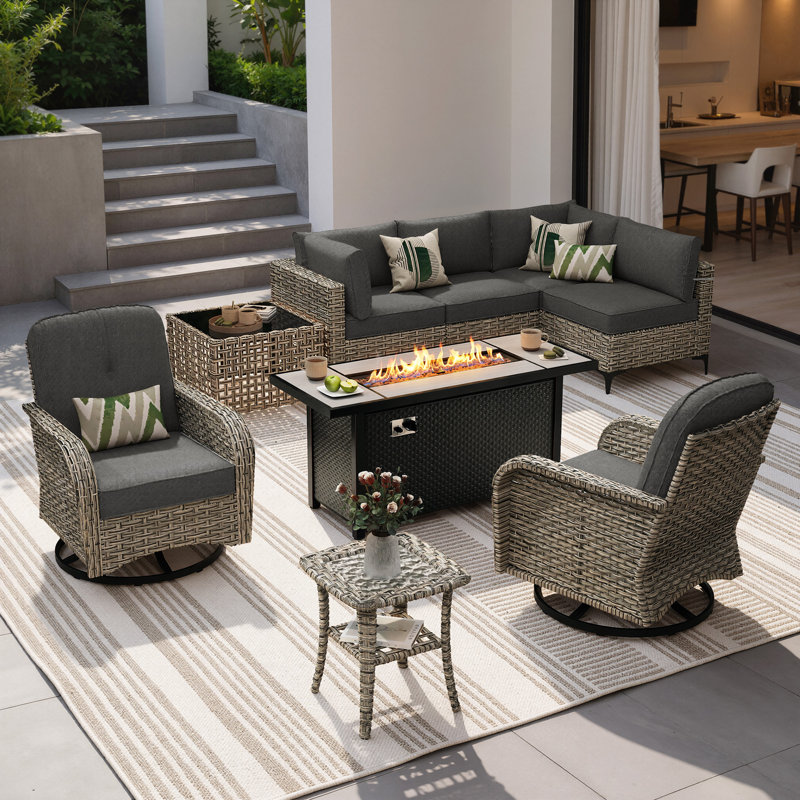 Ensemble de conversation modulaire en osier 9 pièces avec table basse lumineuse et chaises berçantes pivotantes Sturgill, ensemble de conversation modulaire pour patio avec foyer