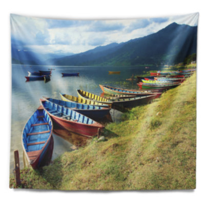 Tapisserie de couleur pour bateau dans phewa lake