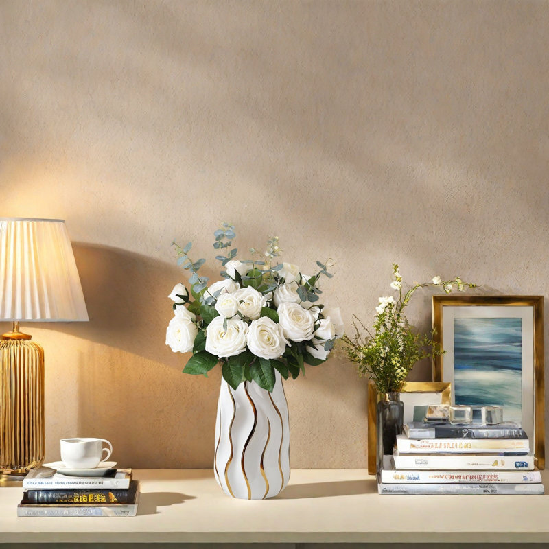Vases rayés en céramique pour la décoration intérieure
