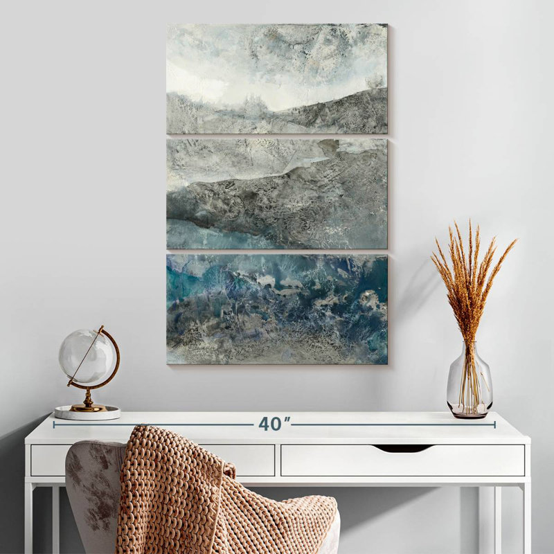 Avery Silver Hills, 32" H x 20" W