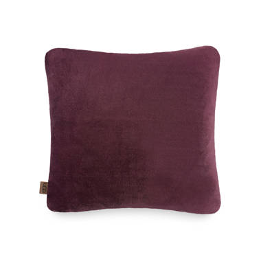 vivienne throw ugg