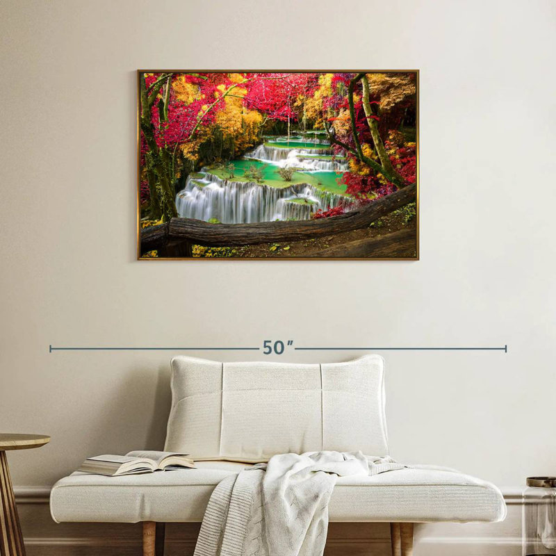 Cascade Huai Mae Khamin, Cadre flottant doré, 37 po x 25 po