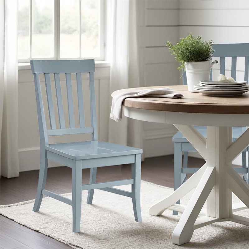 Chaise en bois massif à lattes avec finition bleu clair