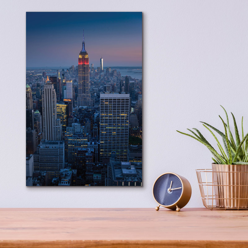 «Midtown» par Rick Berk, art mural en verre acrylique, H 16 po x l 12 po x P 0,13 po