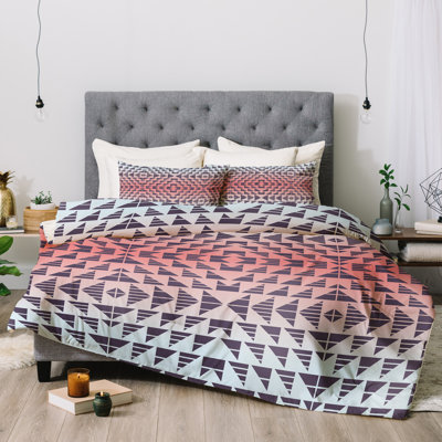 Modern & Contemporary Polyester Geometric Shapes Comforter