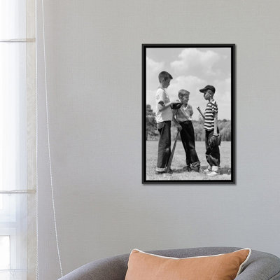 « années 1950 garçons baseball threesome one hold », autres personnes à porter des bordereaux d’étude», reproduction de photo sur toile tendue