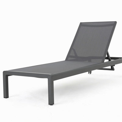 Chaise longue tendance pour l'extérieur
