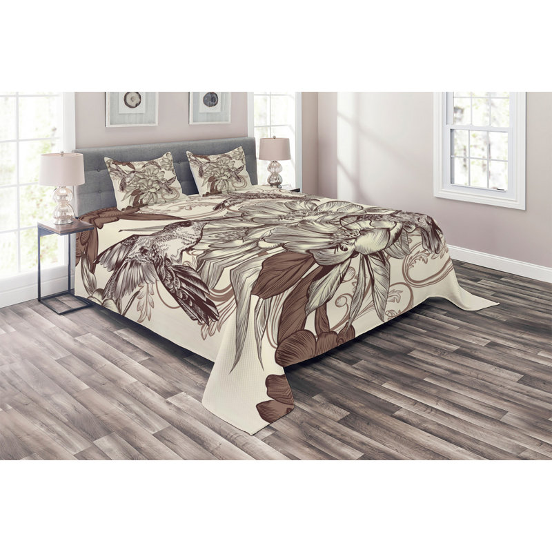 Farmhouse / Country Floral Coverlet