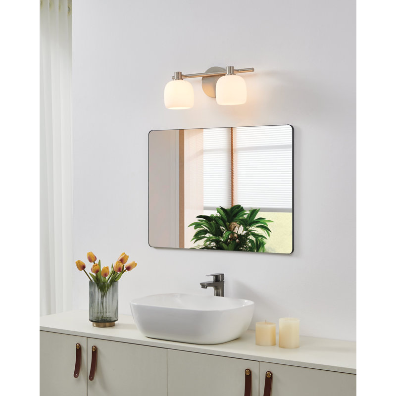 Éclairage pour meuble-lavabo en nickel brossé 2 lumières avec abat-jour en verre opale Craigville 15 pouces Averie
