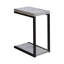 Table en ciment et en-cas