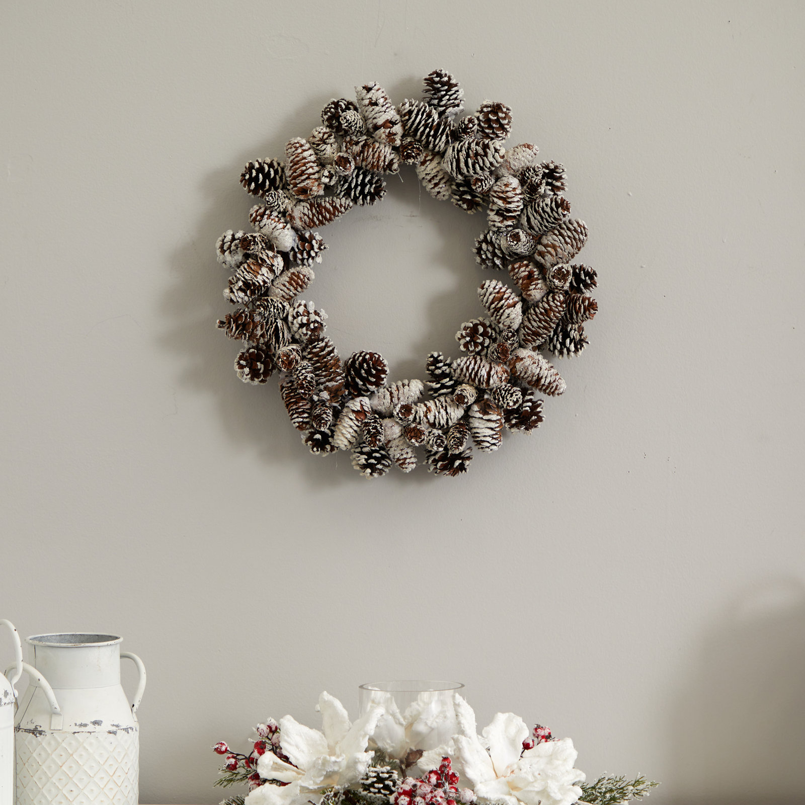 17'' Dried Pinecone Wreath